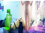 刚结婚一周的小少妇家中激情直播 外表清纯内心无比淫荡勾引粉丝们疯狂刷礼物