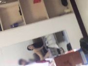 落地窗前大力爆操身穿情趣小内内的小姨子 逼逼很滑一直在流水