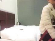 个体户眼镜小老板宾馆电话召妓500块先交钱才能干