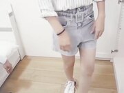 女贼闯空门反遭屋主动用性私刑 欲求不满第二天还想接着干