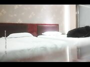 刚下海的极品妞 活儿好不墨迹 趴着后入特有征服感