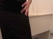 在廁所裡面快閃打炮結束後口爆