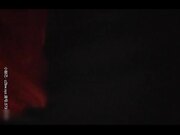 按摩妹被带到出租屋玩双飞，抱起嫩妹爆草