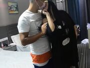 背着老公约狼友3P的白嫩大波黑丝妹对白精彩刺激