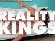 Raul Costa 饥渴难耐，迅速扒衣