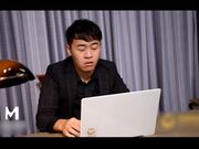 色鬼老板的秘密潜规则 办公室内强行口爆后入火辣制服女秘书 纹身女神艾秋