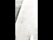 巨乳淫荡的妹子户外直播勾引路边的帅哥直接去公共厕所里面开操