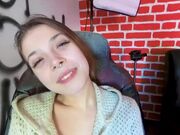 MihaNika69 - 青少年强力射精使女孩高潮不停